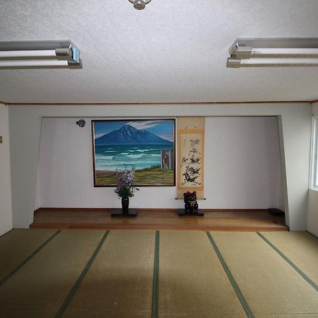 Ryokan Saihokutei Rishirifuji Buitenkant foto